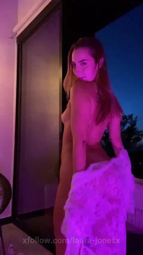 laura-jonesx post preview