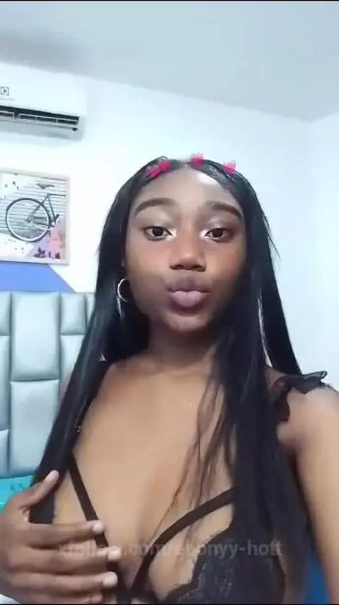 ebonyy-hott post preview