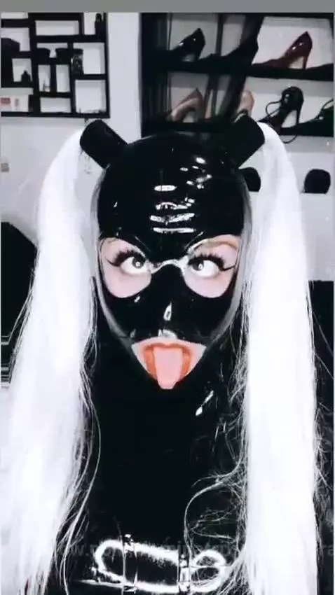 dominatrixviudanegra