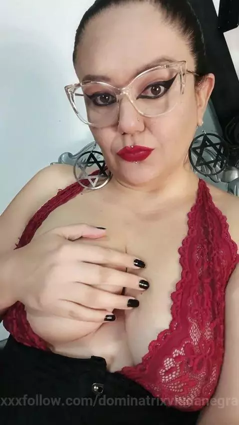 dominatrixviudanegra