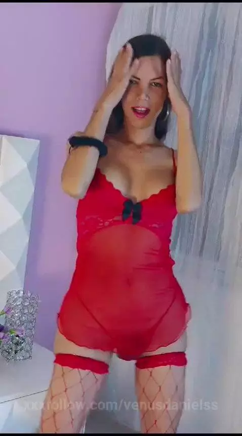 venusdanielss post preview