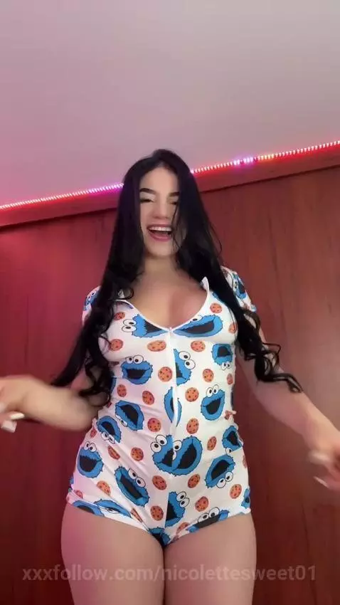 nicolettesweet01