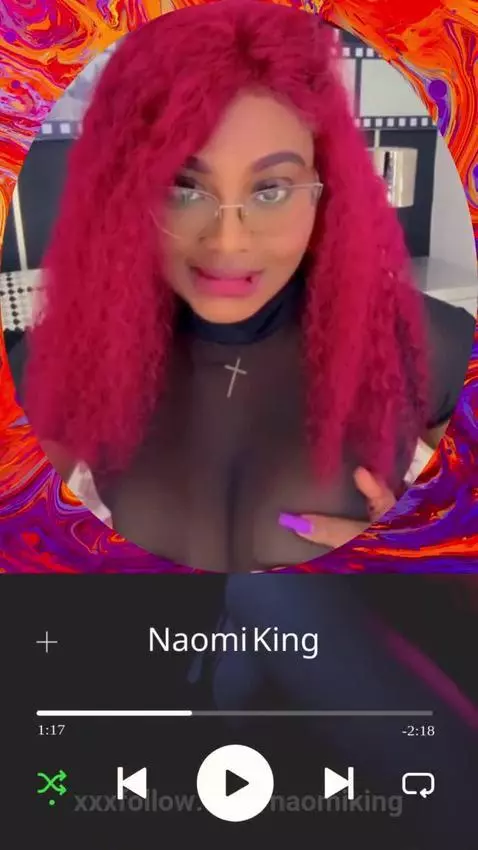 naomiking post preview